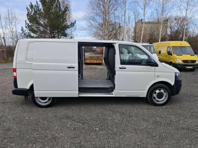 Білий Фольксваген Transporter, об'ємом двигуна 2 л та пробігом 265 тис. км за 11200 $, фото 12 на Automoto.ua