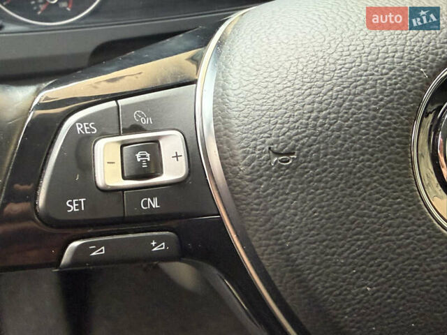 Белый Фольксваген Transporter, объемом двигателя 2 л и пробегом 220 тыс. км за 22500 $, фото 34 на Automoto.ua