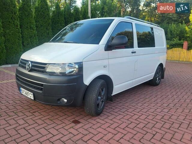 Белый Фольксваген Transporter, объемом двигателя 1.97 л и пробегом 248 тыс. км за 14499 $, фото 2 на Automoto.ua