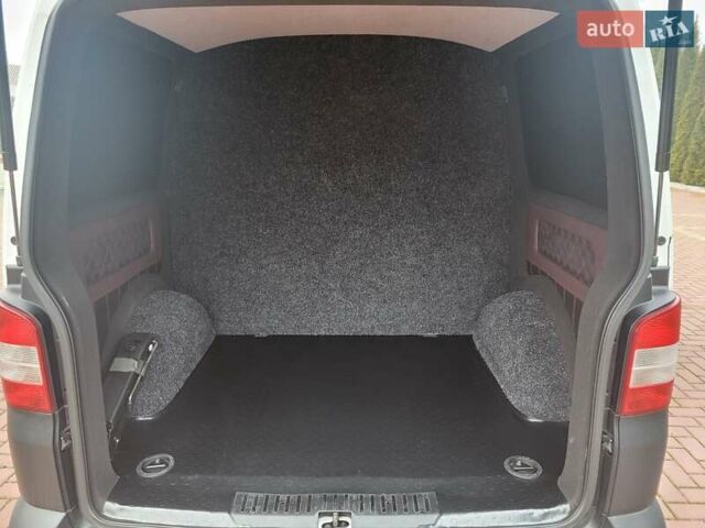 Белый Фольксваген Transporter, объемом двигателя 1.97 л и пробегом 248 тыс. км за 14499 $, фото 30 на Automoto.ua