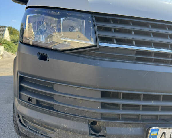 Белый Фольксваген Transporter, объемом двигателя 1.97 л и пробегом 340 тыс. км за 15000 $, фото 16 на Automoto.ua