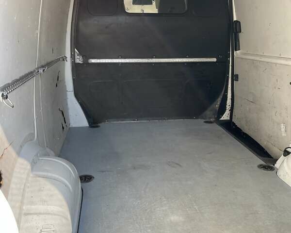 Белый Фольксваген Transporter, объемом двигателя 1.97 л и пробегом 408 тыс. км за 12900 $, фото 5 на Automoto.ua