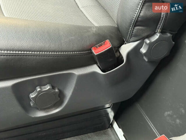 Белый Фольксваген Transporter, объемом двигателя 2 л и пробегом 220 тыс. км за 22500 $, фото 36 на Automoto.ua