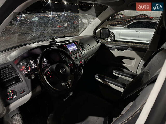 Белый Фольксваген Transporter, объемом двигателя 1.97 л и пробегом 159 тыс. км за 20000 $, фото 9 на Automoto.ua