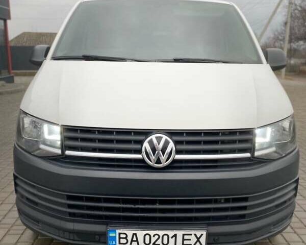 Белый Фольксваген Transporter, объемом двигателя 2 л и пробегом 340 тыс. км за 15300 $, фото 1 на Automoto.ua