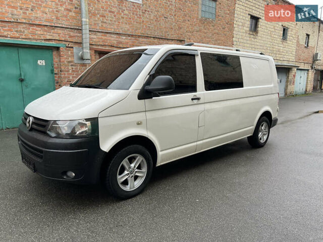 Білий Фольксваген Transporter, об'ємом двигуна 2 л та пробігом 276 тис. км за 16900 $, фото 5 на Automoto.ua