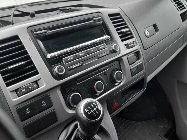 Белый Фольксваген Transporter, объемом двигателя 2 л и пробегом 302 тыс. км за 13800 $, фото 8 на Automoto.ua