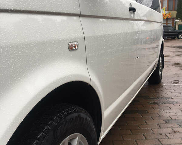 Белый Фольксваген Transporter, объемом двигателя 1.97 л и пробегом 338 тыс. км за 21999 $, фото 3 на Automoto.ua