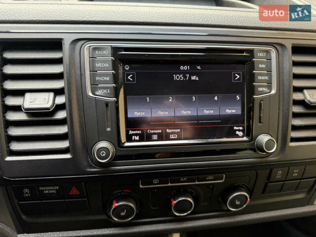 Белый Фольксваген Transporter, объемом двигателя 2 л и пробегом 220 тыс. км за 22500 $, фото 21 на Automoto.ua