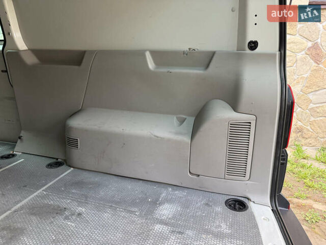 Белый Фольксваген Transporter, объемом двигателя 2 л и пробегом 220 тыс. км за 22500 $, фото 24 на Automoto.ua