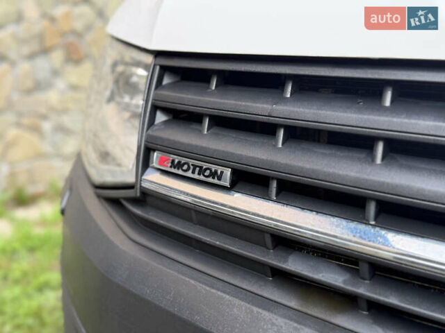 Белый Фольксваген Transporter, объемом двигателя 2 л и пробегом 220 тыс. км за 22500 $, фото 10 на Automoto.ua