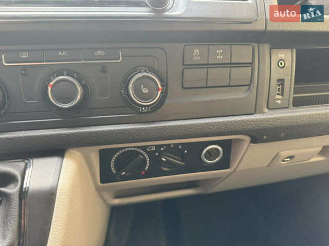 Белый Фольксваген Transporter, объемом двигателя 2 л и пробегом 220 тыс. км за 22500 $, фото 47 на Automoto.ua