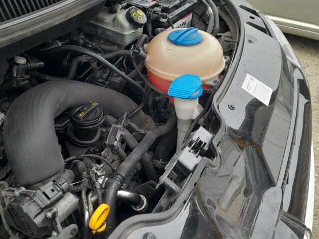 Белый Фольксваген Transporter, объемом двигателя 2 л и пробегом 302 тыс. км за 13800 $, фото 4 на Automoto.ua