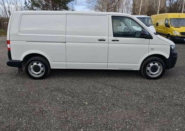 Білий Фольксваген Transporter, об'ємом двигуна 2 л та пробігом 265 тис. км за 11200 $, фото 6 на Automoto.ua