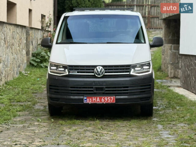 Белый Фольксваген Transporter, объемом двигателя 2 л и пробегом 220 тыс. км за 22500 $, фото 1 на Automoto.ua