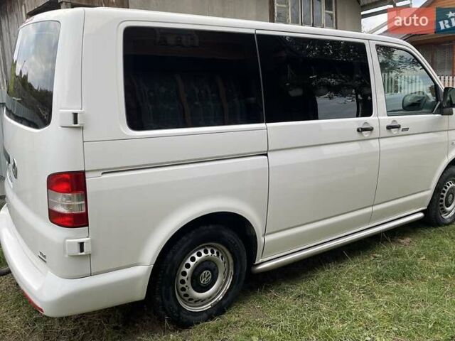 Білий Фольксваген Transporter, об'ємом двигуна 1.97 л та пробігом 265 тис. км за 16800 $, фото 4 на Automoto.ua