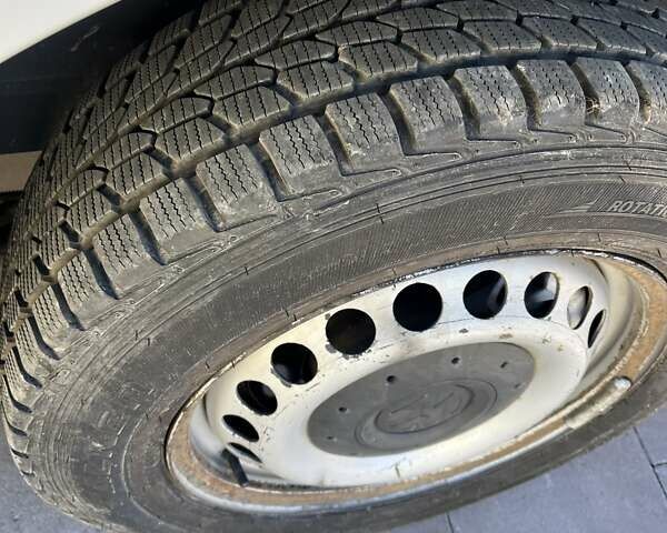 Белый Фольксваген Transporter, объемом двигателя 1.97 л и пробегом 408 тыс. км за 12900 $, фото 8 на Automoto.ua