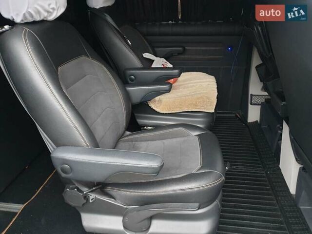 Белый Фольксваген Transporter, объемом двигателя 2 л и пробегом 269 тыс. км за 20500 $, фото 25 на Automoto.ua