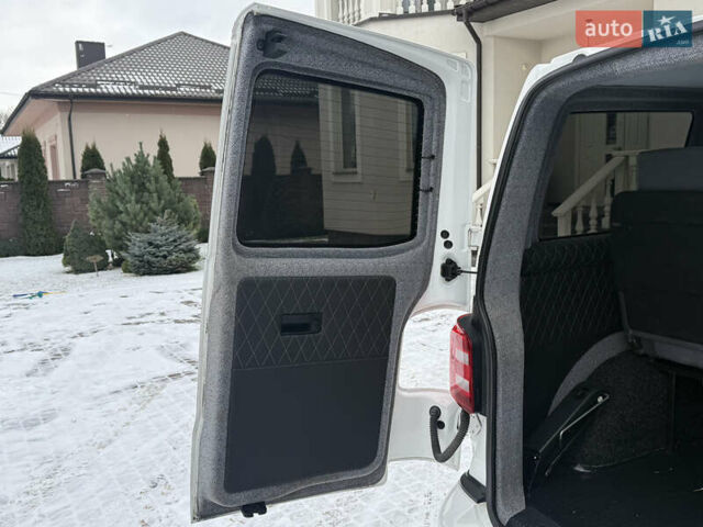 Білий Фольксваген Transporter, об'ємом двигуна 1.97 л та пробігом 237 тис. км за 22900 $, фото 90 на Automoto.ua