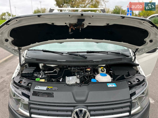 Белый Фольксваген Transporter, объемом двигателя 2 л и пробегом 264 тыс. км за 17990 $, фото 23 на Automoto.ua