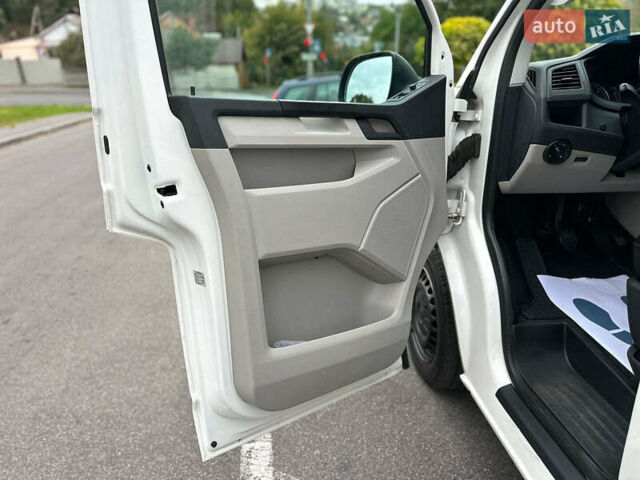 Белый Фольксваген Transporter, объемом двигателя 2 л и пробегом 264 тыс. км за 17990 $, фото 16 на Automoto.ua