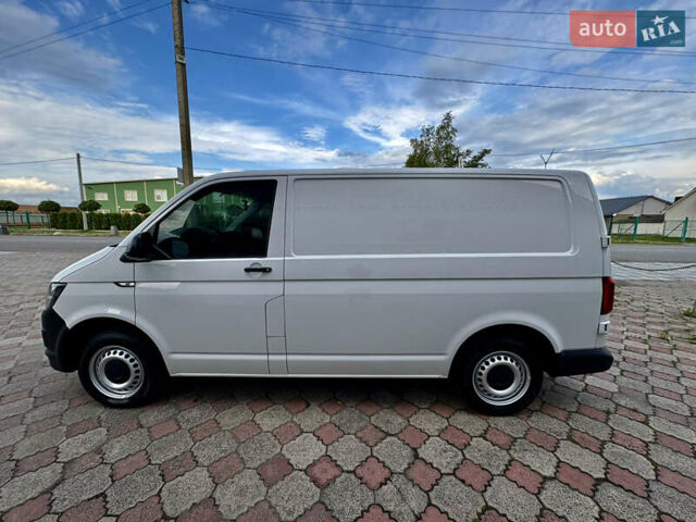 Білий Фольксваген Transporter, об'ємом двигуна 2 л та пробігом 305 тис. км за 15999 $, фото 1 на Automoto.ua