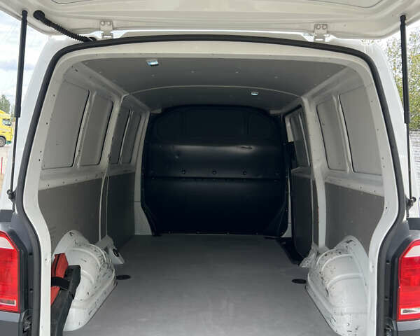 Белый Фольксваген Transporter, объемом двигателя 2 л и пробегом 310 тыс. км за 15900 $, фото 8 на Automoto.ua