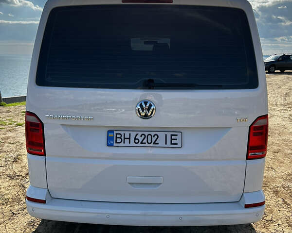 Белый Фольксваген Transporter, объемом двигателя 1.97 л и пробегом 311 тыс. км за 16000 $, фото 4 на Automoto.ua
