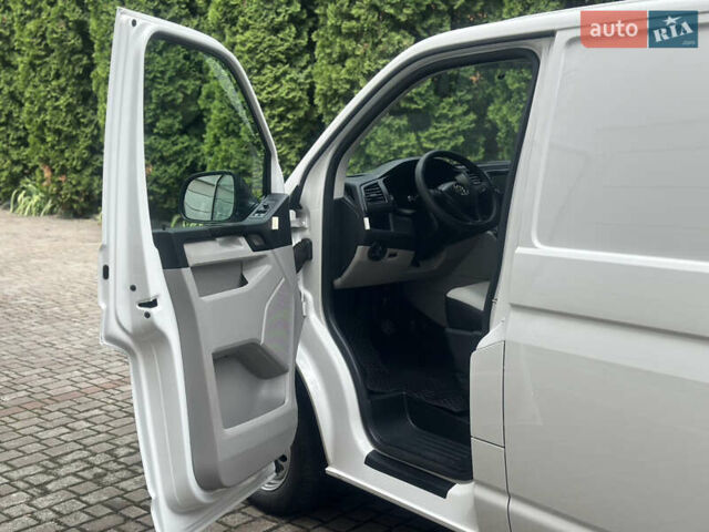 Белый Фольксваген Transporter, объемом двигателя 2 л и пробегом 264 тыс. км за 15900 $, фото 19 на Automoto.ua