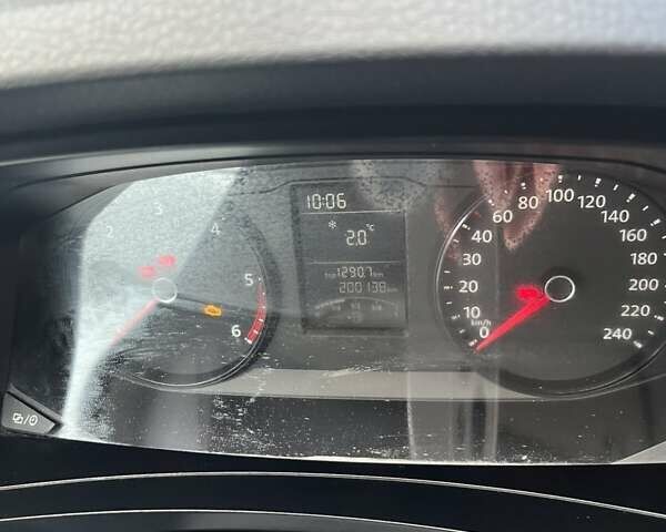 Белый Фольксваген Transporter, объемом двигателя 2 л и пробегом 200 тыс. км за 18600 $, фото 23 на Automoto.ua