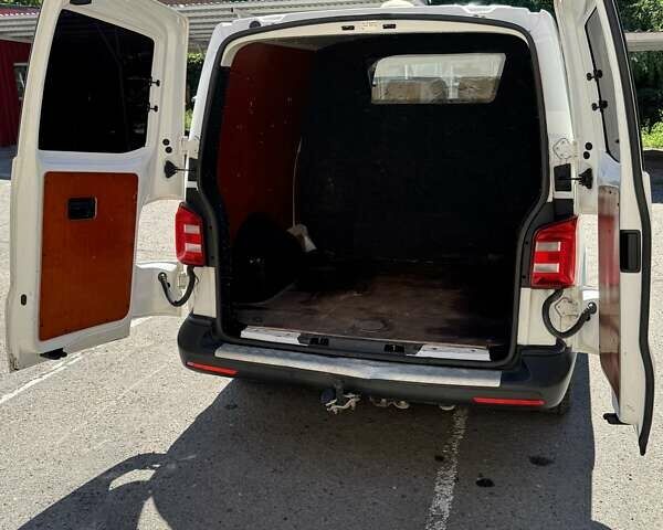 Белый Фольксваген Transporter, объемом двигателя 2 л и пробегом 271 тыс. км за 18000 $, фото 8 на Automoto.ua