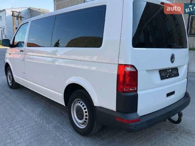 Белый Фольксваген Transporter, объемом двигателя 2 л и пробегом 164 тыс. км за 12000 $, фото 3 на Automoto.ua