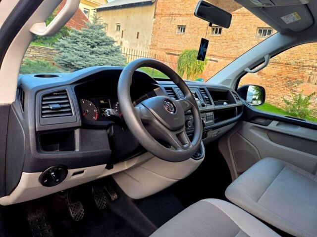 Белый Фольксваген Transporter, объемом двигателя 2 л и пробегом 300 тыс. км за 12800 $, фото 19 на Automoto.ua