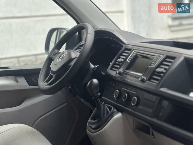 Белый Фольксваген Transporter, объемом двигателя 2 л и пробегом 264 тыс. км за 15900 $, фото 18 на Automoto.ua
