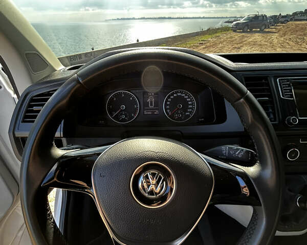 Белый Фольксваген Transporter, объемом двигателя 1.97 л и пробегом 311 тыс. км за 16000 $, фото 10 на Automoto.ua