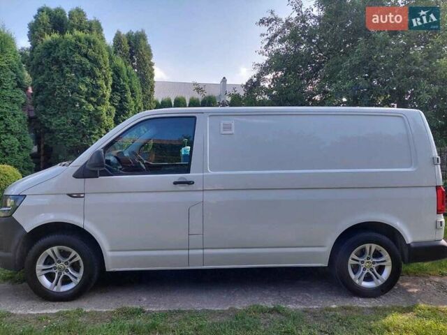 Белый Фольксваген Transporter, объемом двигателя 2 л и пробегом 126 тыс. км за 18999 $, фото 3 на Automoto.ua