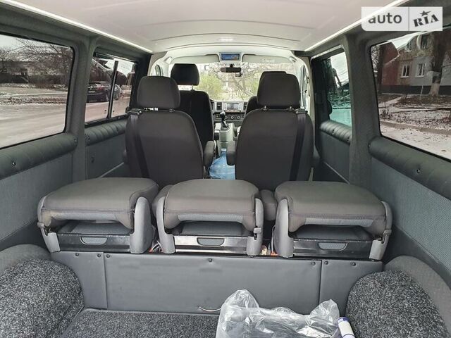 Белый Фольксваген Transporter, объемом двигателя 2 л и пробегом 270 тыс. км за 23100 $, фото 6 на Automoto.ua