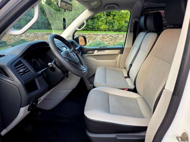 Белый Фольксваген Transporter, объемом двигателя 2 л и пробегом 300 тыс. км за 12800 $, фото 12 на Automoto.ua