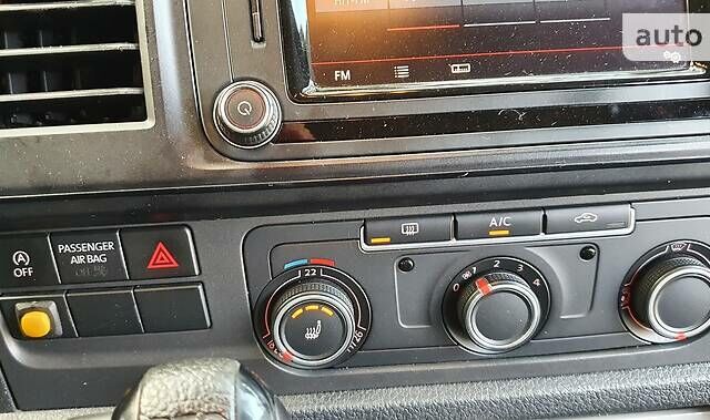 Белый Фольксваген Transporter, объемом двигателя 2 л и пробегом 270 тыс. км за 23100 $, фото 57 на Automoto.ua