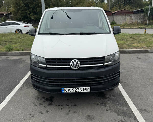 Белый Фольксваген Transporter, объемом двигателя 1.97 л и пробегом 269 тыс. км за 16800 $, фото 2 на Automoto.ua