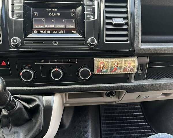 Белый Фольксваген Transporter, объемом двигателя 2 л и пробегом 200 тыс. км за 18600 $, фото 25 на Automoto.ua