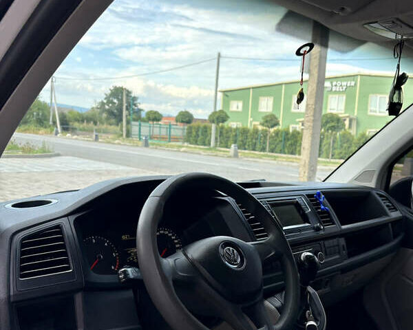 Білий Фольксваген Transporter, об'ємом двигуна 2 л та пробігом 305 тис. км за 15999 $, фото 11 на Automoto.ua