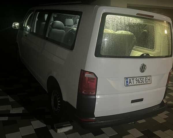 Белый Фольксваген Transporter, объемом двигателя 2 л и пробегом 200 тыс. км за 18600 $, фото 1 на Automoto.ua