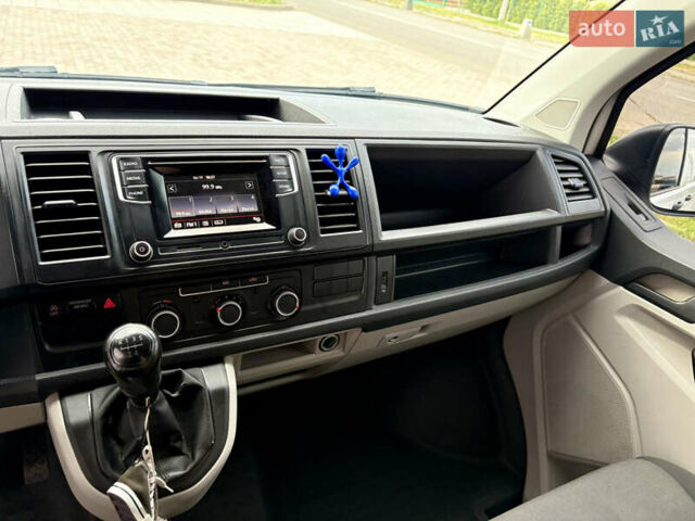 Білий Фольксваген Transporter, об'ємом двигуна 2 л та пробігом 305 тис. км за 15999 $, фото 10 на Automoto.ua