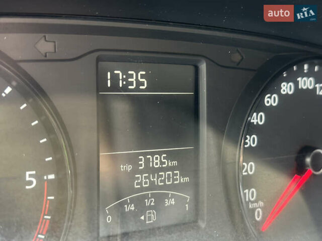 Белый Фольксваген Transporter, объемом двигателя 2 л и пробегом 264 тыс. км за 15900 $, фото 39 на Automoto.ua
