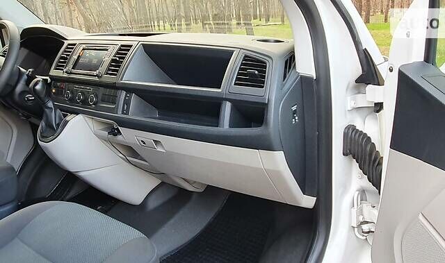 Белый Фольксваген Transporter, объемом двигателя 2 л и пробегом 270 тыс. км за 23100 $, фото 44 на Automoto.ua