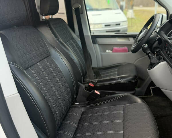 Белый Фольксваген Transporter, объемом двигателя 1.97 л и пробегом 264 тыс. км за 20900 $, фото 22 на Automoto.ua