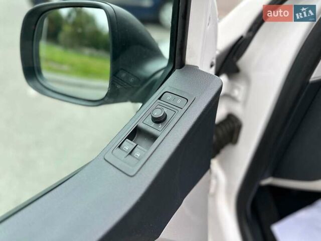 Белый Фольксваген Transporter, объемом двигателя 2 л и пробегом 264 тыс. км за 17990 $, фото 17 на Automoto.ua