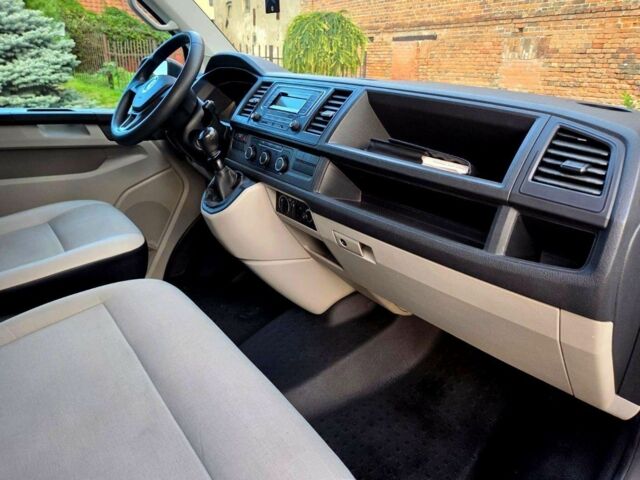 Белый Фольксваген Transporter, объемом двигателя 2 л и пробегом 300 тыс. км за 12800 $, фото 16 на Automoto.ua