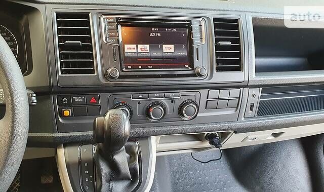 Белый Фольксваген Transporter, объемом двигателя 2 л и пробегом 270 тыс. км за 23100 $, фото 55 на Automoto.ua